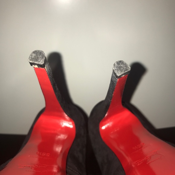 Christian louboutin- black suede velour twist pump - Picture 8 of 8